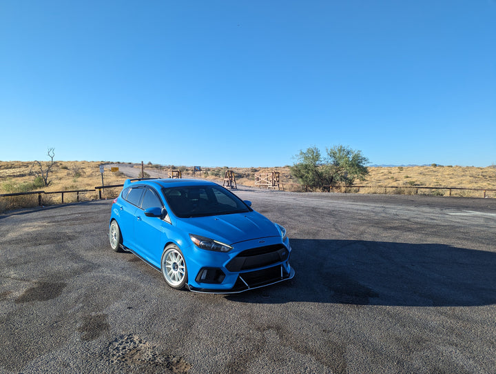 2017 Ford Focus RS with XT-206R Wheels in White 18x9 +34 5x108