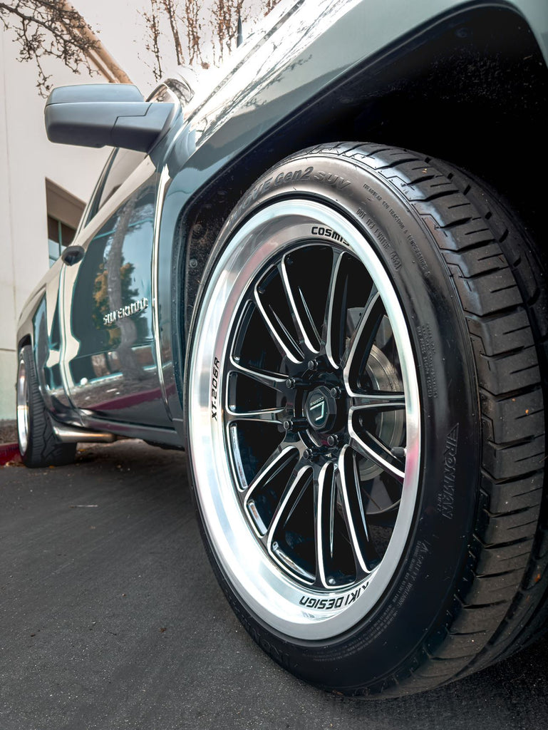 Cosmis XT-206R Black w/ Machined Lip Wheel 22x10 +0 6×139.7 (6x5.5 ...