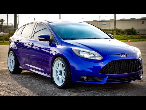 XT-206R | Gloss White | Ford Focus ST/RS | 18x9 +34 5x108 – Cosmis