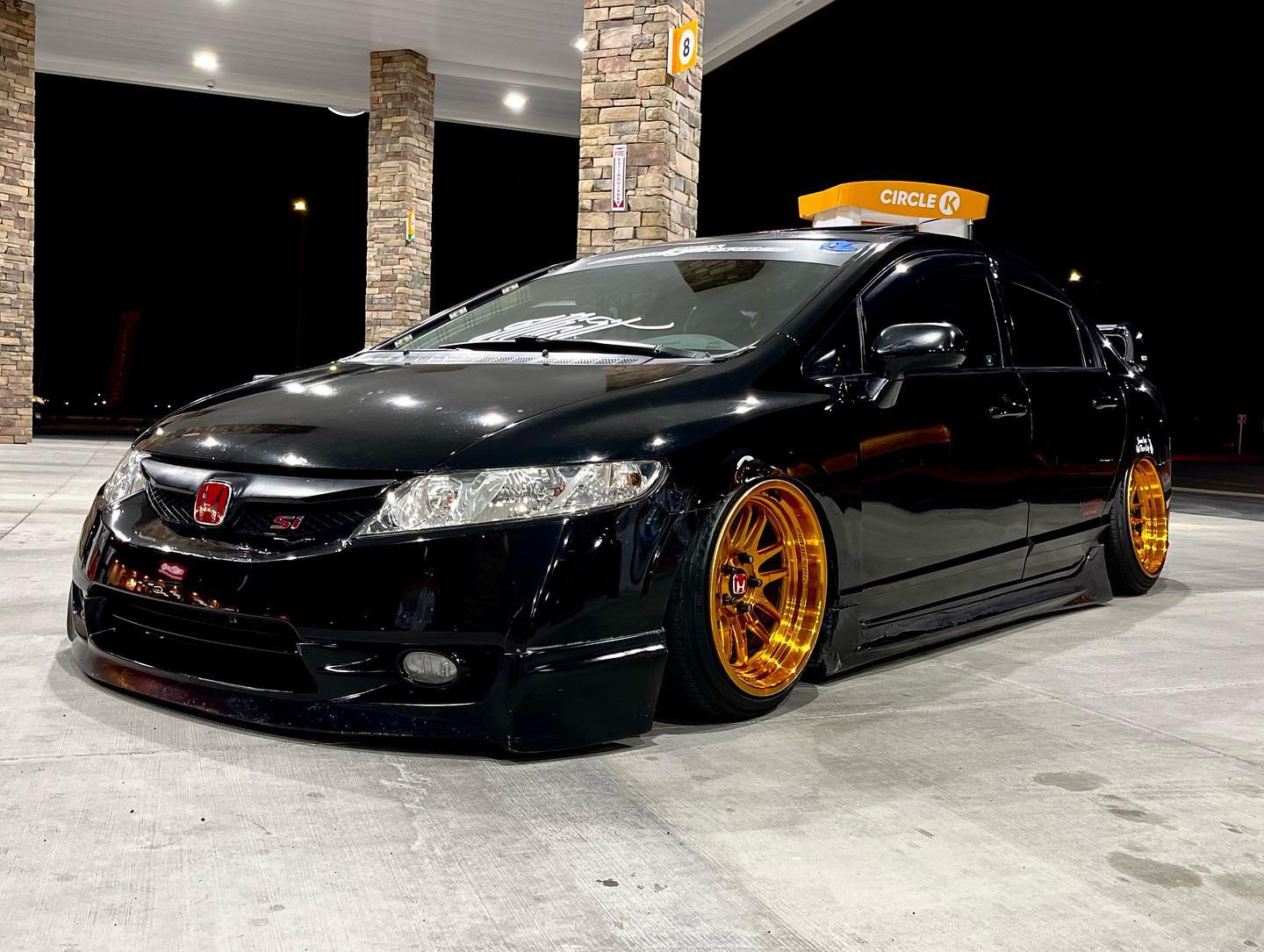 XT-206R | Hyper Candy Gold | 17x9 +5 5x114.3 – Cosmis Wheels